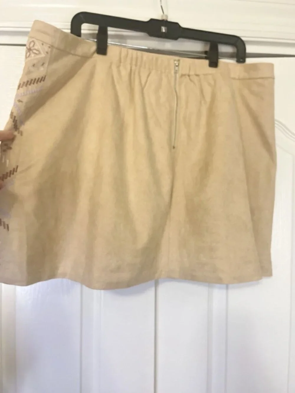 Savanna Jane Embroidered Boho Aztec Mini Skirt Sz 1X Faux Suede Tan A line